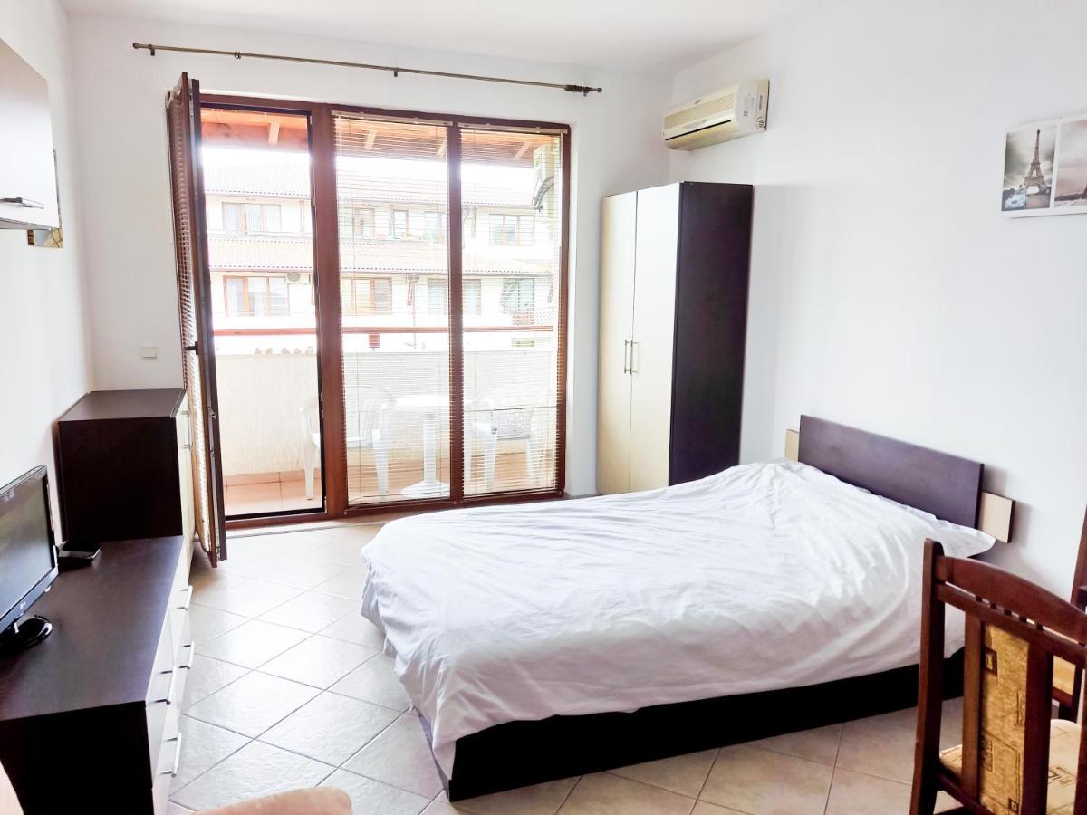 Apartament Studio Comfort Primorsko Mm Complex Exterior photo